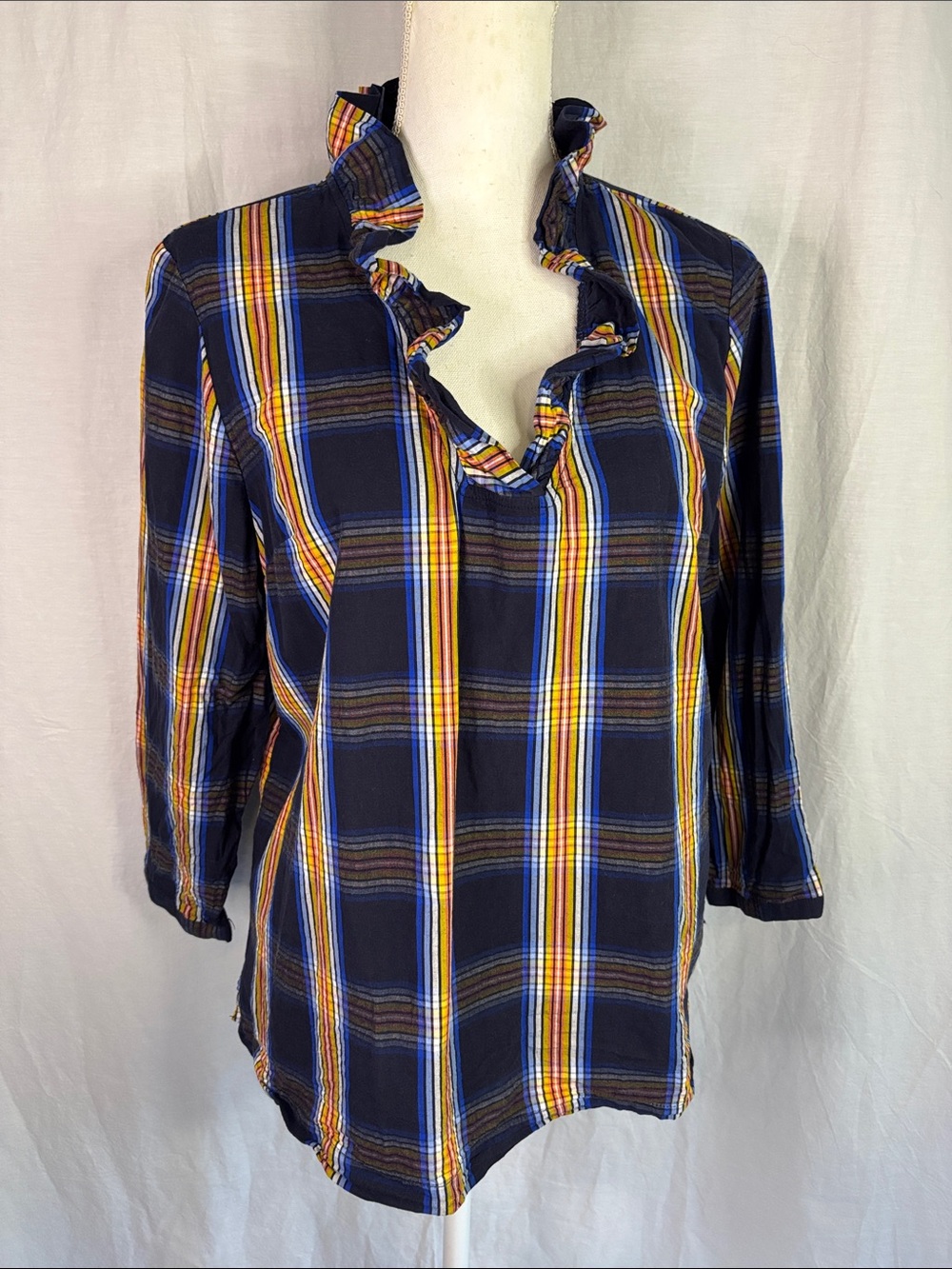 crown & ivy Navy Plaid Ruffle V-Neck Preppy Blokecore Blouse (13)